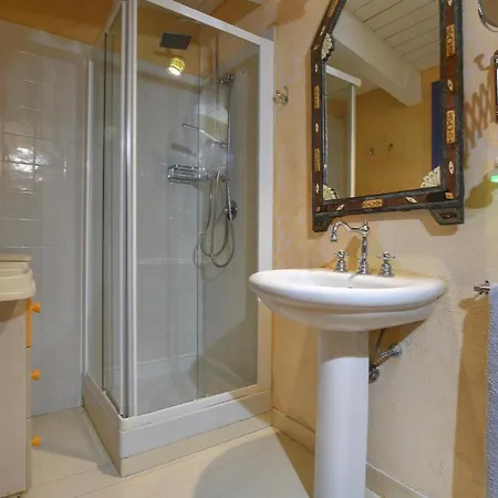 3 Bedroom Gorgeous In 度假居 *